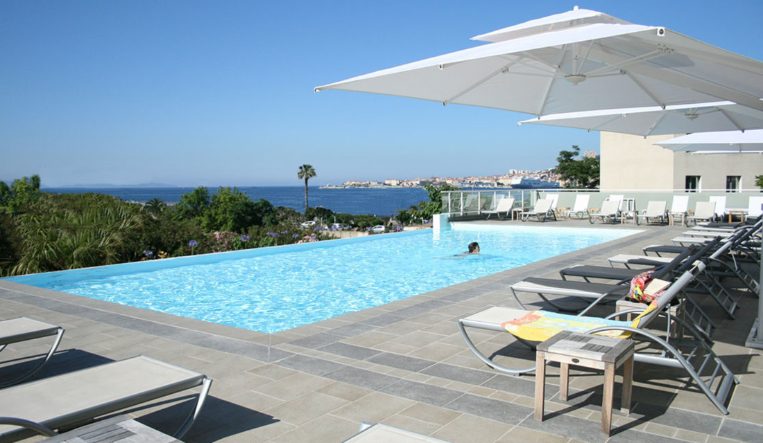 Pool & spa Best Western Ajaccio Amirauté